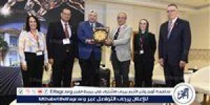 رئيس جامعة عين شمس يفتتحا الجلسة العلمية الثانية " الذكاءالاصطناعي والتحول الرقمي - الهلال الإخباري