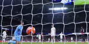 فتح تحقيق بحق مدافع ريال مدريد بسبب فيديو مع قاصر - الهلال الإخباري
