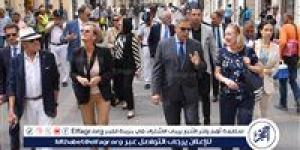 محافظ الإسكندرية وسفيرة الاتحاد الأوروبي في جولة  تفقدية  بشارع النبي دانيال - الهلال الإخباري
