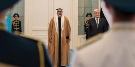 خالد بن محمد بن زايد يصل العاصمة الكازاخستانية أستانا - الهلال الإخباري
