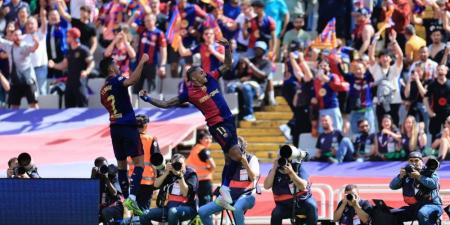 الجمهور كأنه في مسرح.. برشلونة يحول مبارياته إلى حفلات ترفيه - الهلال الإخباري