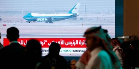 ترامب يصل السعودية في مستهل جولته الخليجية - الهلال الإخباري