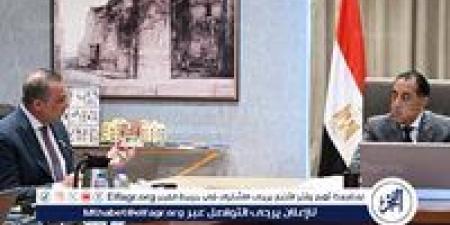 رئيس الوزراء يتابع مشروعات صندوق التنمية الحضرية وخطط تطوير القاهرة التاريخية - الهلال الإخباري