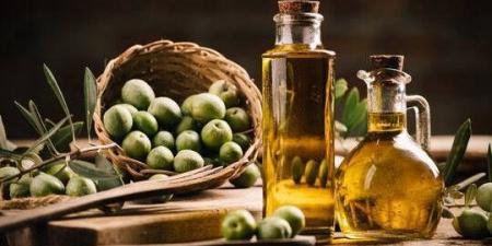 لن تصدق ما يحدث لجسمك عند شرب زيت الزيتون على معدة فارغة يومياً - الهلال الإخباري