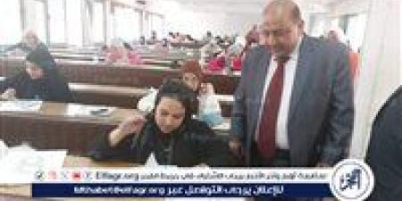 نائب رئيس جامعة القاهرة يتفقد امتحانات العلاج الطبيعي خارج الحرم - الهلال الإخباري