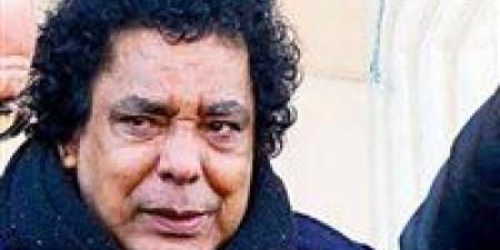 "الملك يعود".. محمد منير يسلم ألبومه الجديد لروتانا ويتوعد الجمهور بـ "مفاجآت قريبة" - الهلال الإخباري