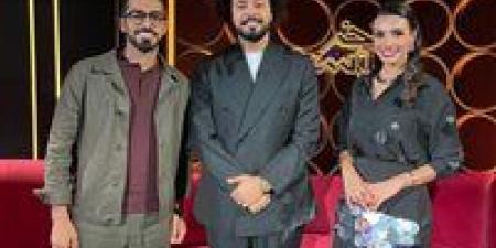 سر دموع عبد الفتاح الجريني على الهواء في «صندوق الذكريات» بـ«آخر الأسبوع» - الهلال الإخباري