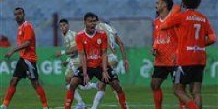 ياسين مرعي محور صراع بين الأهلي والزمالك.. واللاعب يترقب قرار فاركو - الهلال الإخباري