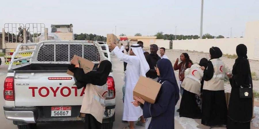 توزيع المير الرمضاني في مدينة زايد بالظفرة - الهلال الإخباري