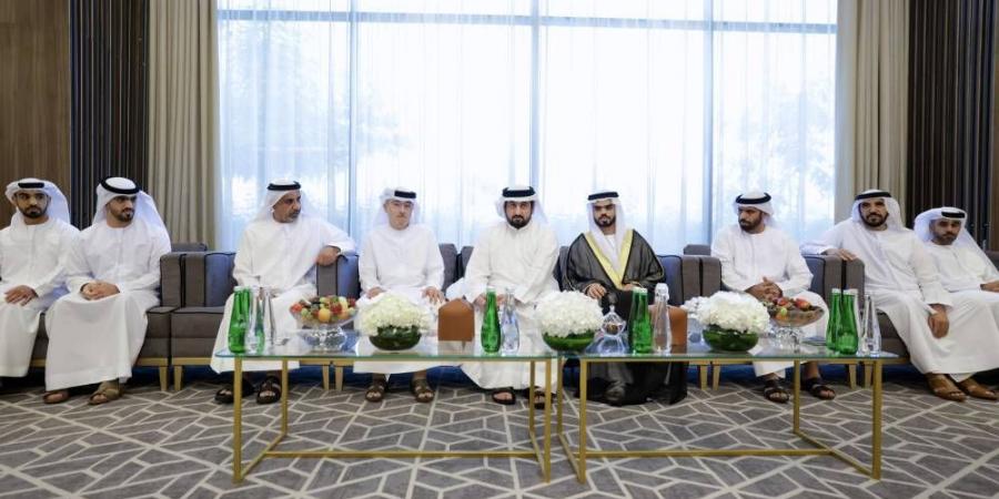 أحمد بن محمد يحضر أفراح الهاجري والريّس - الهلال الإخباري