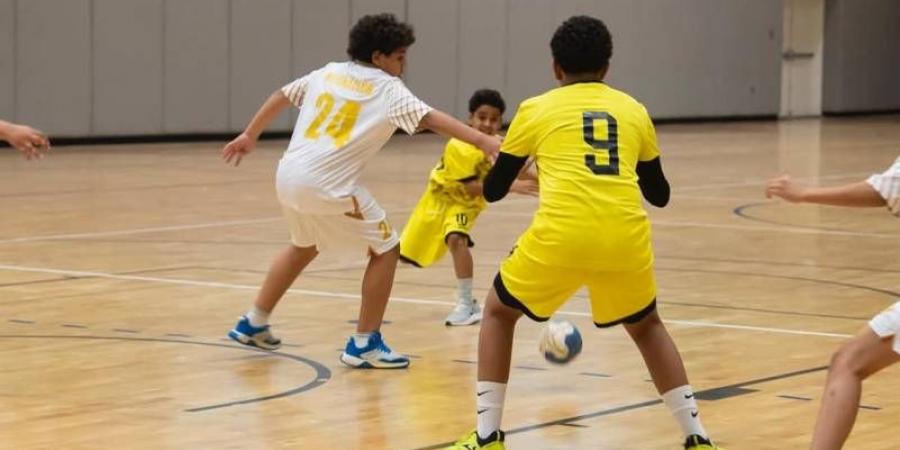 8 أندية و170 لاعباً في بطولة براعم اليد بالشارقة - الهلال الإخباري