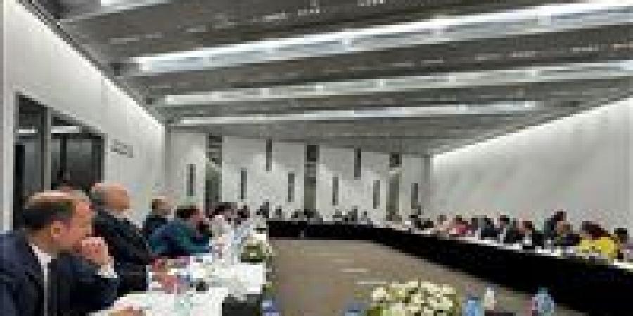 وزير السياحة والآثار شريف فتحي يلتقي رؤساء تحرير الصحف والمواقع المصرية بالمتحف المصري الكبير: مصر تسعى لتكون الوجهة السياحية الأولى عالميًا - الهلال الإخباري