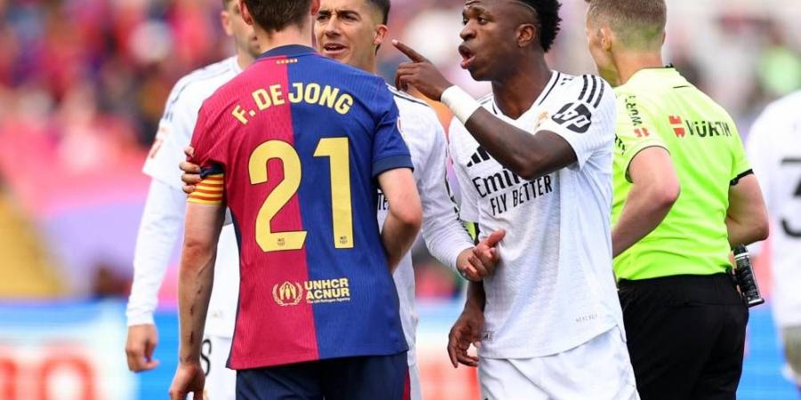 احتفالية يامال «304» تسعد ستويشكوف.. ونجم ريال مدريد يحدد نقاط ضعفه - الهلال الإخباري