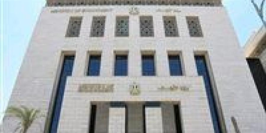بعد فيديو انتهاك حرمة مسجد...الأوقاف: التشاجر داخل بيوت الله من المحرمات الشرعية." - الهلال الإخباري