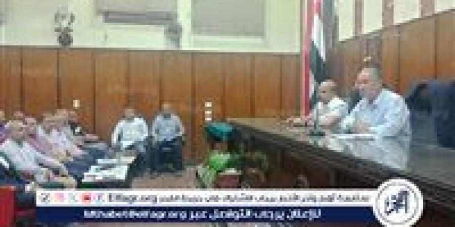 وكيل وزارة التعليم بأسيوط يعقد اجتماعًا لمناقشة الاستعداد لأعمال امتحانات نهاية العام الدراسي - الهلال الإخباري