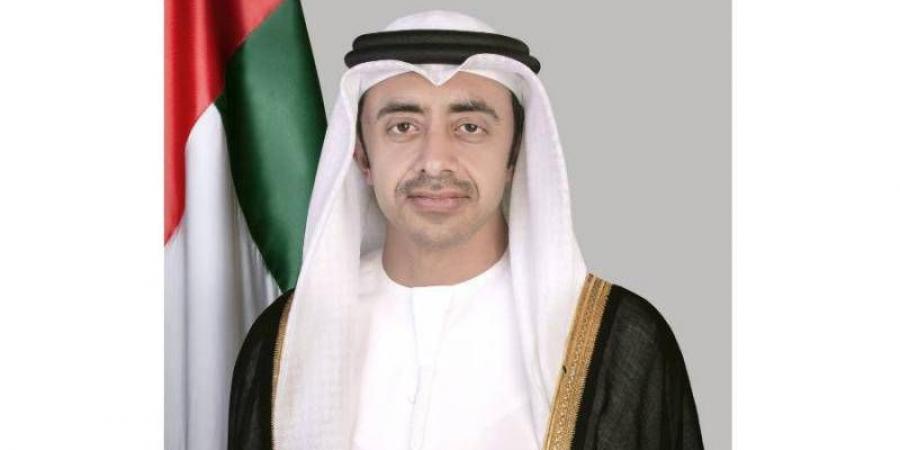 عبدالله بن زايد: زيارة ترامب للإمارات تاريخية - الهلال الإخباري