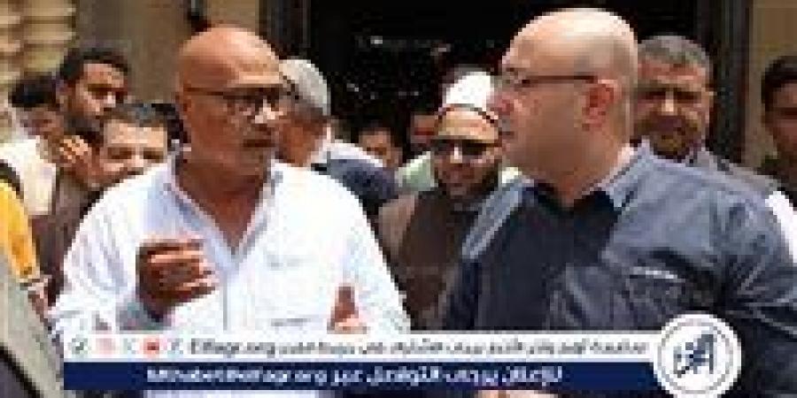 محافظ بني سويف يستمع لمطالب وشكاوى المواطنين عقب أدائه صلاة الجمعة بمسجد الرضا - الهلال الإخباري