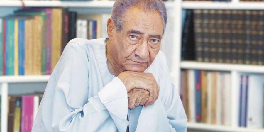 وصية الأبنودي الأخيرة.. رحيل هادئ ومقبرة في حدائق المانجو - الهلال الإخباري