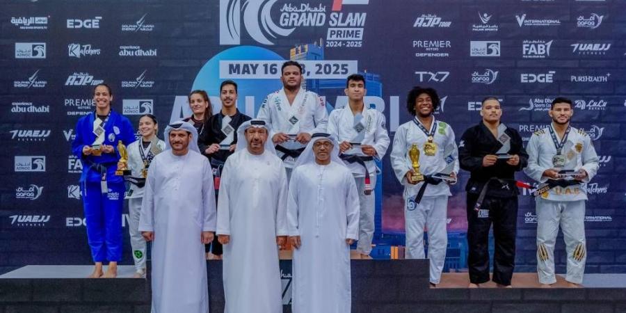 السويدي وكوماندو جروب يتألقان في «أبوظبي للجوجيتسو» - الهلال الإخباري