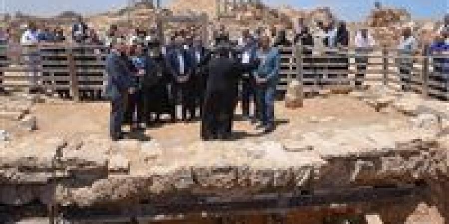 البابا تواضروس ووزير السياحة ومحافظ الإسكندرية ومديرة اليونسكو يتفقدون مشروع حماية منطقة أبو مينا الأثرية - الهلال الإخباري