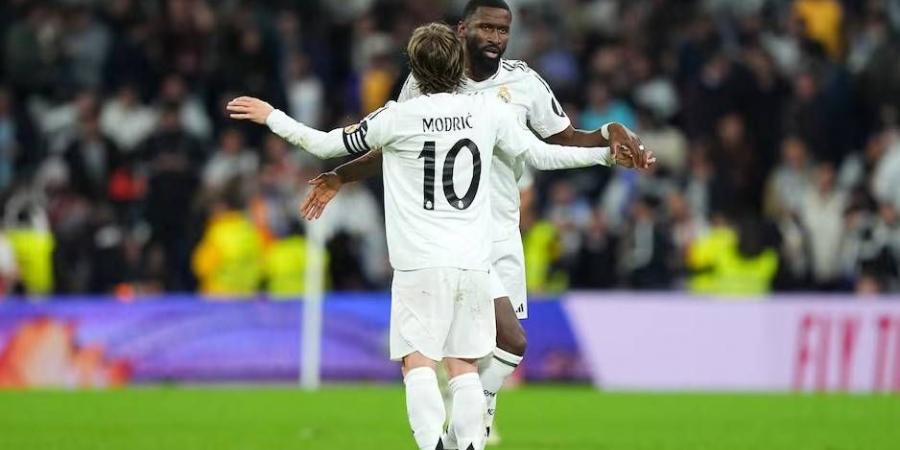رقم «10» الأسطوري شاغر في ريال مدريد.. من حمله سابقاً ومن سيرتديه لاحقاً؟ - الهلال الإخباري