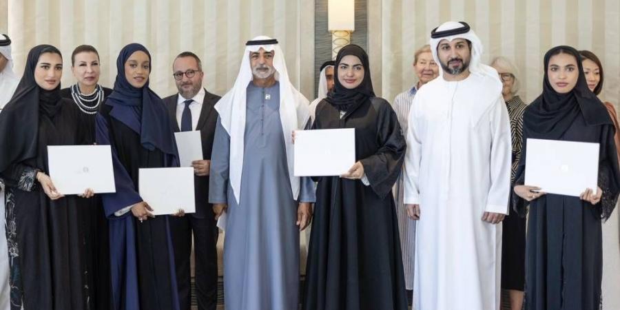 نهيان بن مبارك: الثقافة والإعلام والفنون أدوات للتنمية الإنسانية - الهلال الإخباري