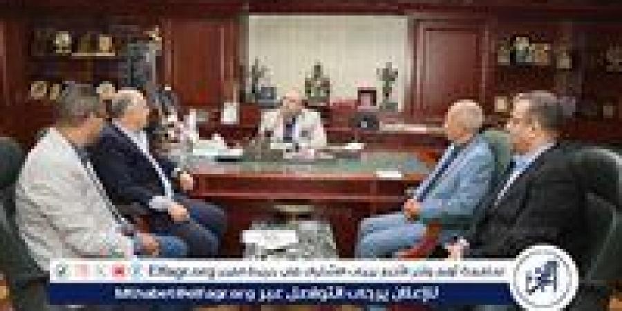 محافظ بني سويف يبحث تعزيز التعاون مع تيتان في تدوير المخلفات ودعم القطاع الصحي - الهلال الإخباري