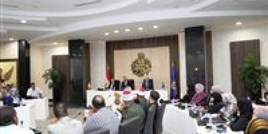 الدكتور إسماعيل كمال يطلق مبادرة " أسوان بلا إدمان " - الهلال الإخباري