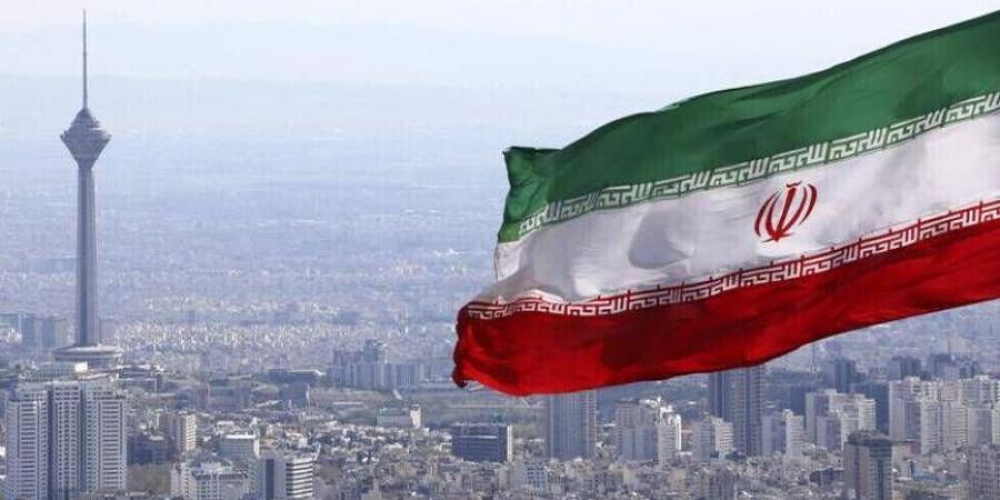 إيران تعتقل 24 شخصاً بتهمة التجسس لصالح إسرائيل - الهلال الإخباري