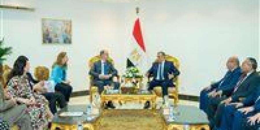 وزير الدولة للإنتاج الحربي يستقبل رئيس وزراء صربيا لبحث آليات تعزيز التعاون المشترك - الهلال الإخباري