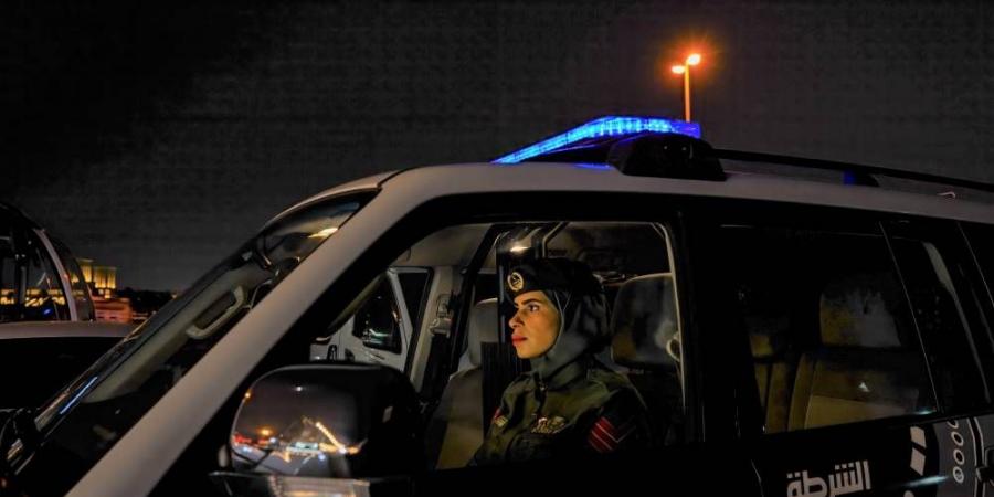 آمنة البلوشي.. وحيدة بين نجوم القيادة - الهلال الإخباري