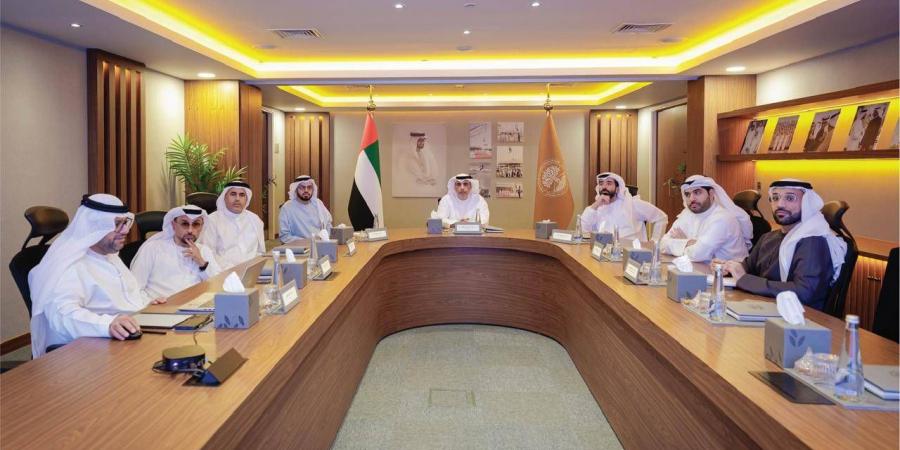 «أمناء محمد بن زايد الإنسانية» يبحث تعزيز مسيرة المستقبل - الهلال الإخباري