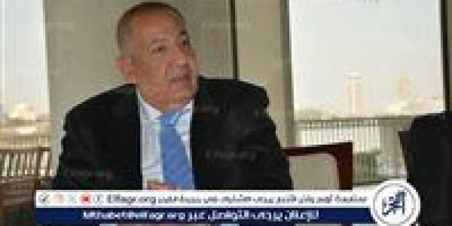 أبو علي يجتمع باللجنة العليا لتوثيق تراث النادي المصري - الهلال الإخباري